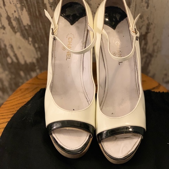 Chanel peep toe platforms sz 41 - Picture 8 of 16
